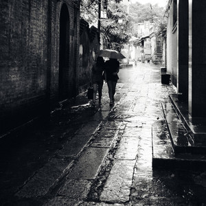 车里被䅤的最深的一天bl
